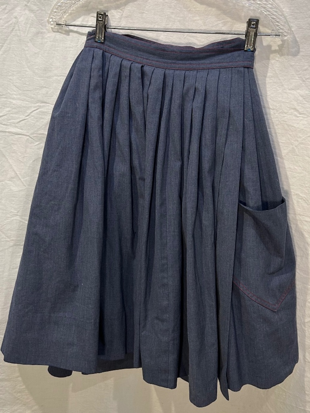 peck & peck Fifth Avenue Vintage 50s chambray blue pleated wrap skirt S